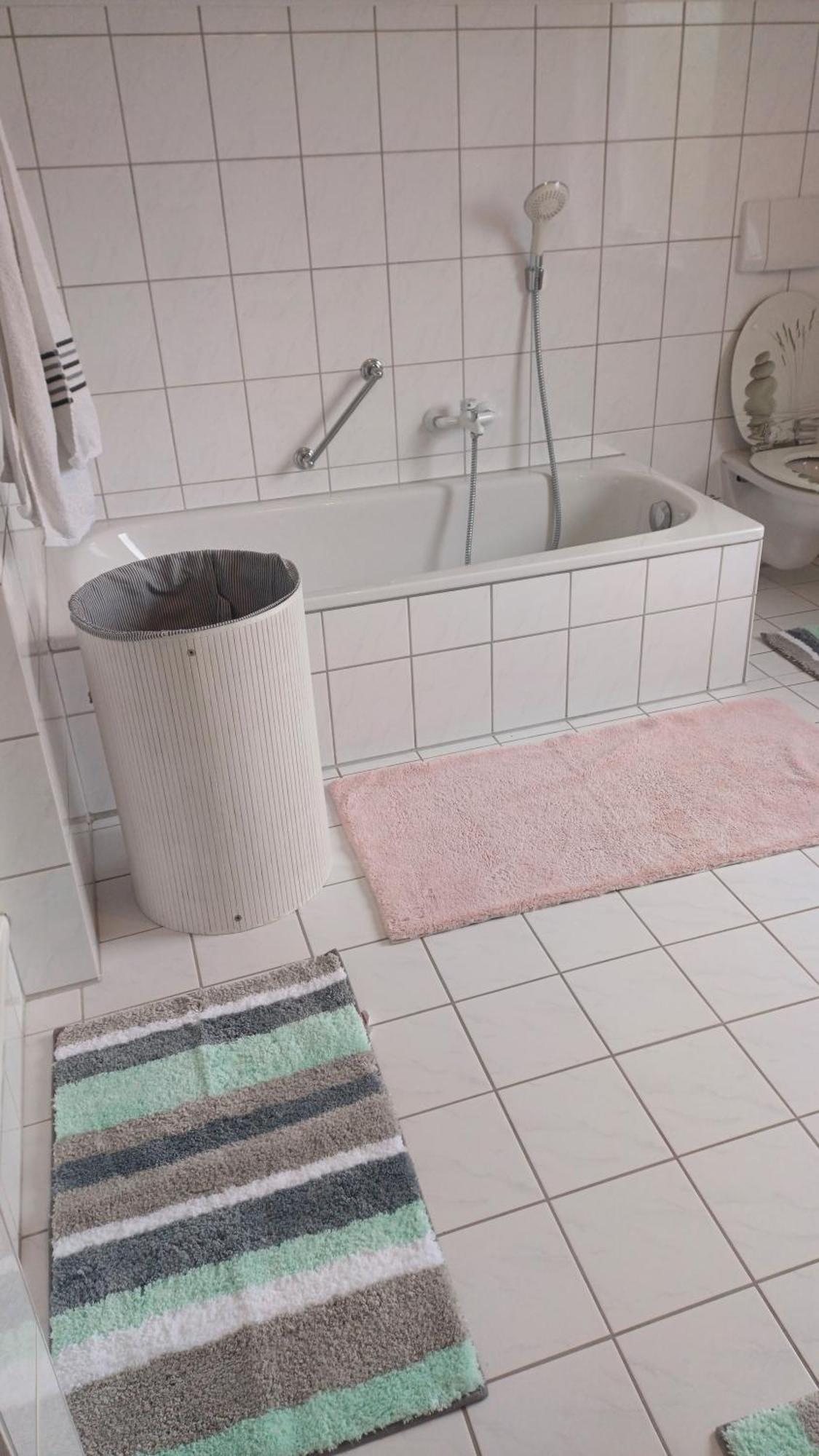 Helle Schoene Dachgeschosswohnung Mit Balkon Apartment Stockach